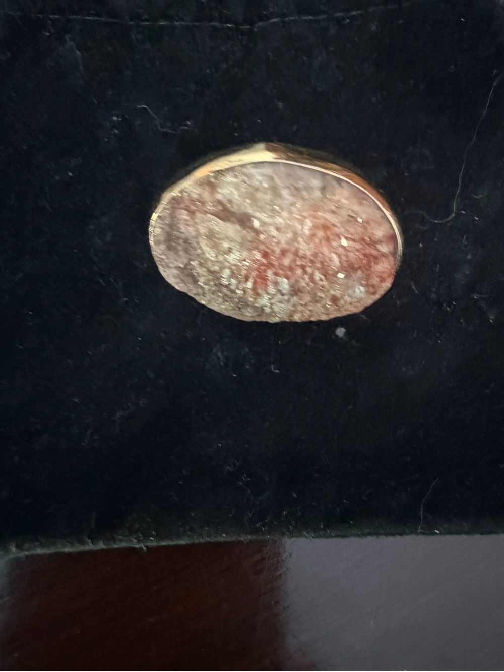 14 kt gold around a one of a kind rose drusy stone ring